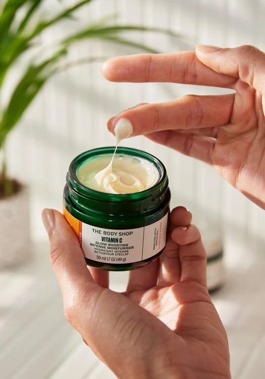کرم آبرسان ویتامین سی بادی شاپ50ml